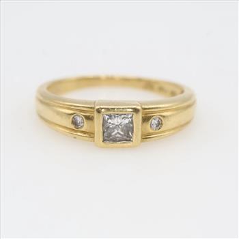 18kt Gold Diamond Ring