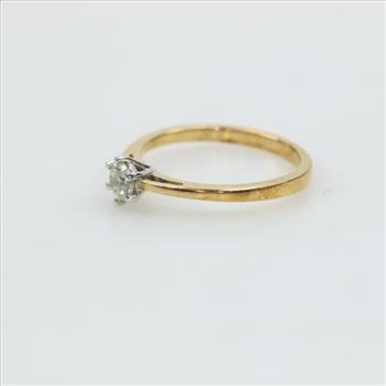 18kt Gold Diamond Ring