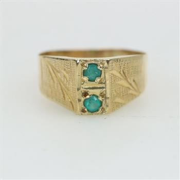 18kt Gold Green Stone Ring