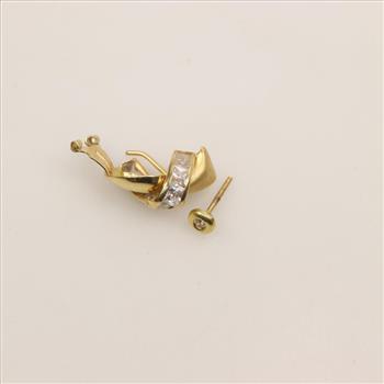 18kt Gold Mismatch Earring, 2 Pieces