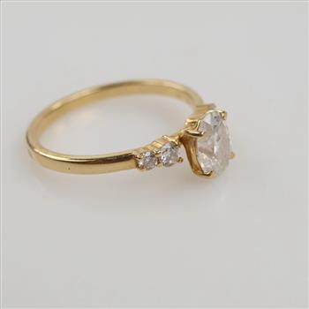 18kt Gold  Moissanite Ring