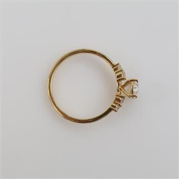 18kt Gold  Moissanite Ring