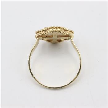 18kt Gold Mother-Of-Pearl Clover Ring