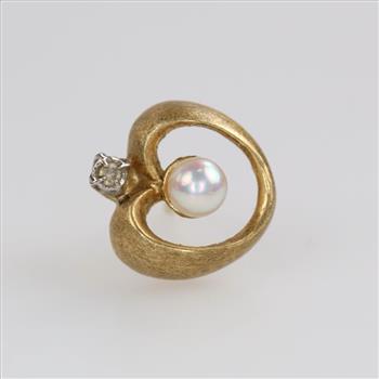 18kt Gold Pearl Clear Stone Accent Stud Earring