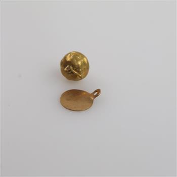 18kt Gold Pieces, 2 Pieces