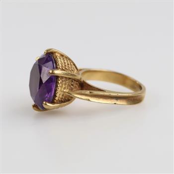 18kt Gold Purple Stone Ring
