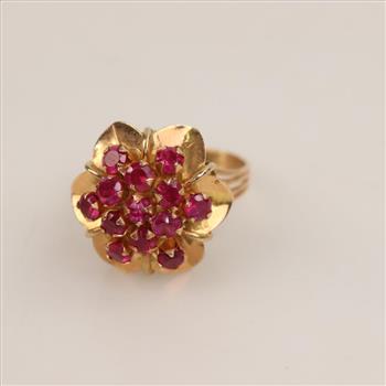 18kt Gold Ruby Flower Dome Ring