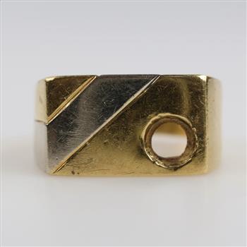 18kt Gold Signet Ring
