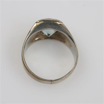 18kt White Gold Blue Stone Ring