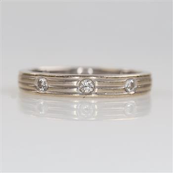18kt White Gold Diamond Band