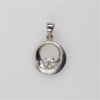 18kt White Gold Diamond Pendant