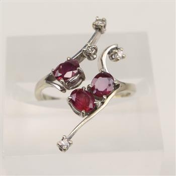 18kt White Gold Diamond Ruby Ring