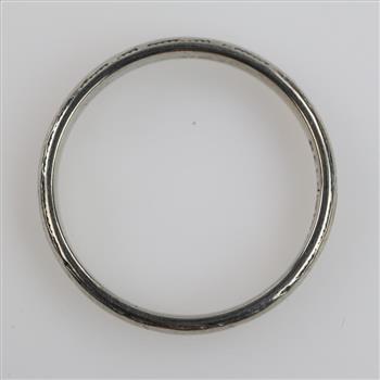 18kt White Gold Engraved Detail Milgrain Band