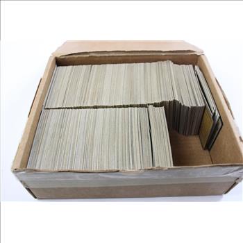 1973 Topps Baseball Trading Cards - 200+ Trading Cards