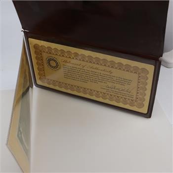 1976 US $2 Dollar Bicentennial Commemorative Bill With Statement Of Authenticity