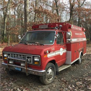 1986 Ford E350 Ambulance (West Windsor Township, NJ 08550)