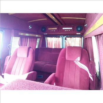 1987 Chevrolet G20 Sport Van (Hartford, CT 06114)