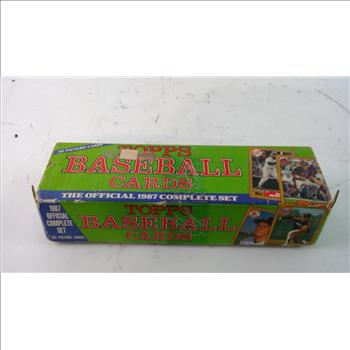 1987 Topps Baseball Cards, 200+ Pieces