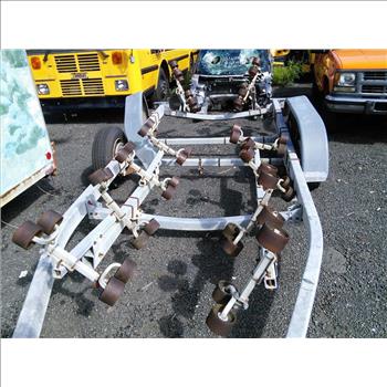 1988 EZ Loader TM 8-7400 (Hartford, CT 06114)