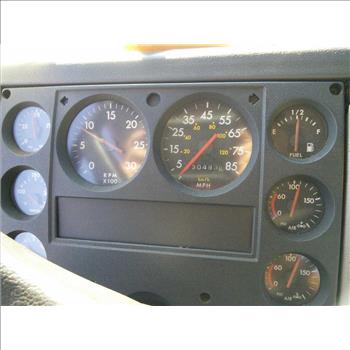 1994 Freightliner FL70 (Hartford, CT 06114)