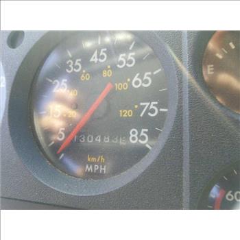 1994 Freightliner FL70 (Hartford, CT 06114)