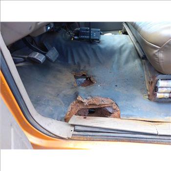 1994 GMC Suburban (Hartford, CT 06114)