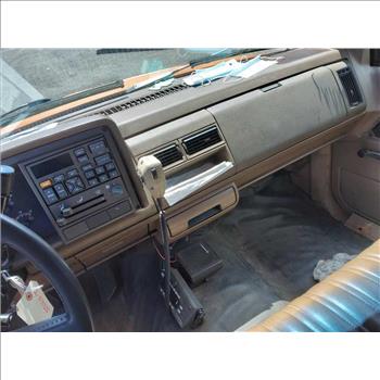 1994 GMC Suburban (Hartford, CT 06114)