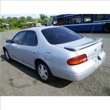 1994 Nissan Altima (Hartford, CT 06114)