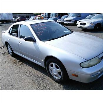 1994 Nissan Altima (Hartford, CT 06114)