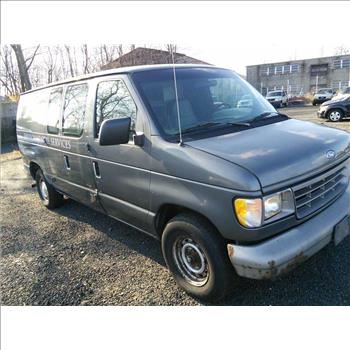 1995 Ford E150 Cargo Van (Hartford, CT 06114)
