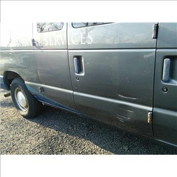 1995 Ford E150 Cargo Van (Hartford, CT 06114)