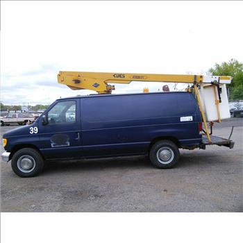 1995 Ford E-350 (Hartford, CT 06114)