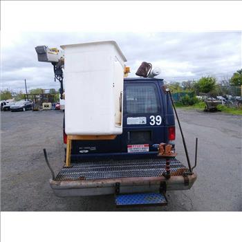 1995 Ford E-350 (Hartford, CT 06114)