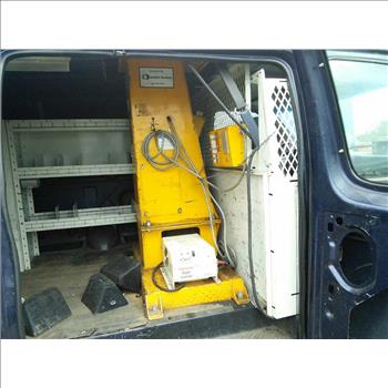 1995 Ford E-350 (Hartford, CT 06114)