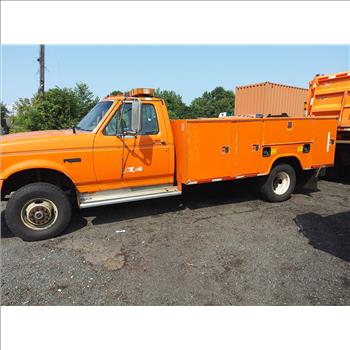 1995 Ford F-350 (Hartford, CT 06114)