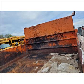 1995 International 4900 (Hartford, CT 06114)