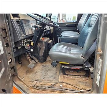 1995 International 4900 (Hartford, CT 06114)