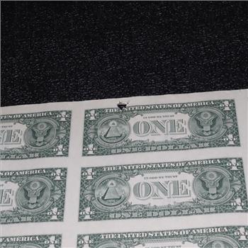 1995 Uncut Sheet of 32 US One Dollar Federal Reserve Note