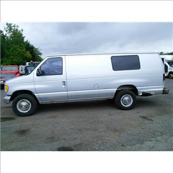 1996 Ford Econoline E350 (Hartford, CT 06114)
