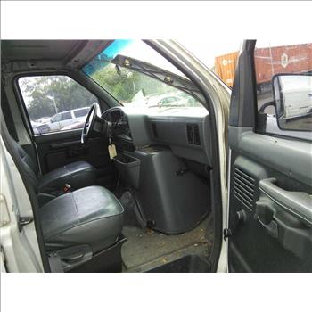 1996 Ford Econoline E350 (Hartford, CT 06114)