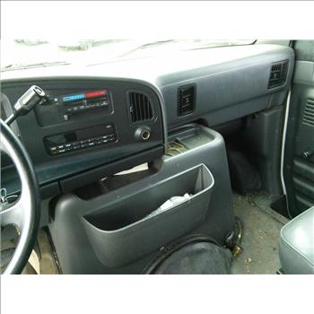 1996 Ford Econoline E350 (Hartford, CT 06114)