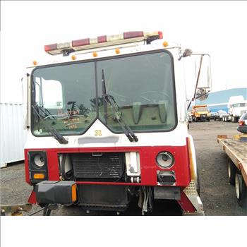 1996 Mack MR688P (Hartford, CT 06114)