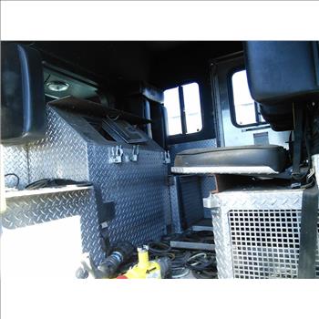 1996 Mack MR688P (Hartford, CT 06114)