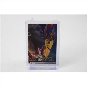 1996-97 Flair Showcase Kobe Bryant #31 Row 2 ROOKIE CARD