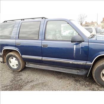 1998 Chevrolet Tahoe (Hartford, CT 06114)