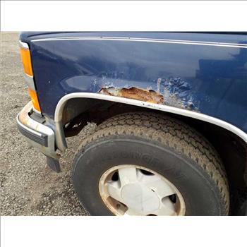 1998 Chevrolet Tahoe (Hartford, CT 06114)