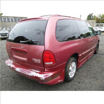 1998 Dodge Grand Caravan (Hartford, CT 06114)