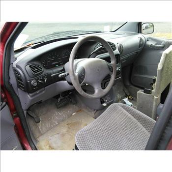 1998 Dodge Grand Caravan (Hartford, CT 06114)
