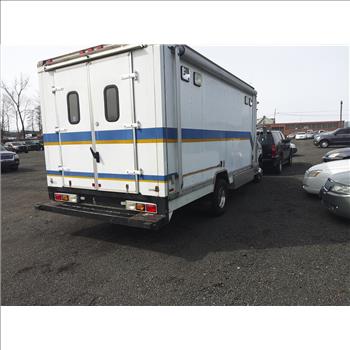 1998 Ford E-450 (Hartford, CT 06114)