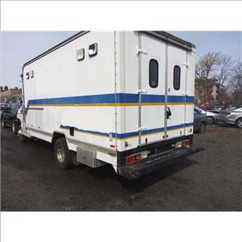 1998 Ford E-450 (Hartford, CT 06114)